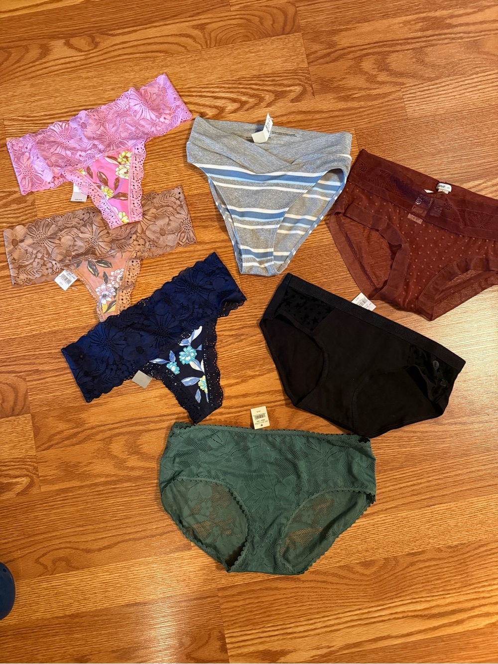 Mixed Women's Lace & Cotton Panties - Multicolor Set
